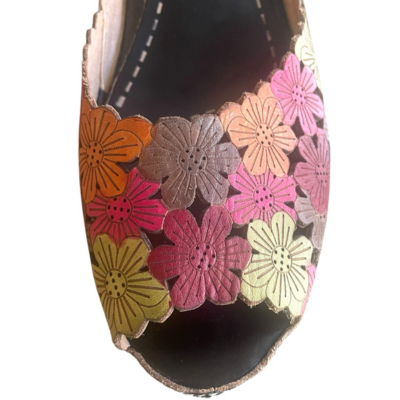 L'ARTISTE Spring Step Avnia Size 42 Multicolor Leather Autumn Leaves Sandals NEW - Picture 3 of 10